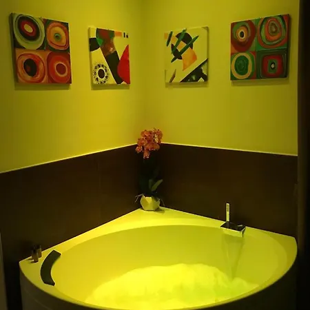 In Centro Storico Panzió Salerno